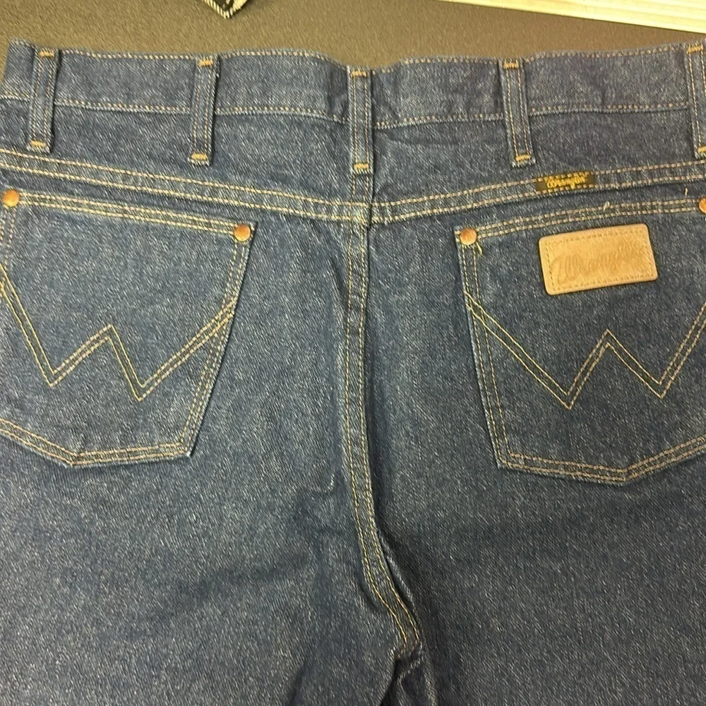 Wrangler Men’s Cowboy blue jeans size 34 x 30